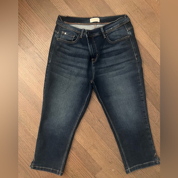 Curve Appeal Dark Wash Jeans - Picture 1 of 3